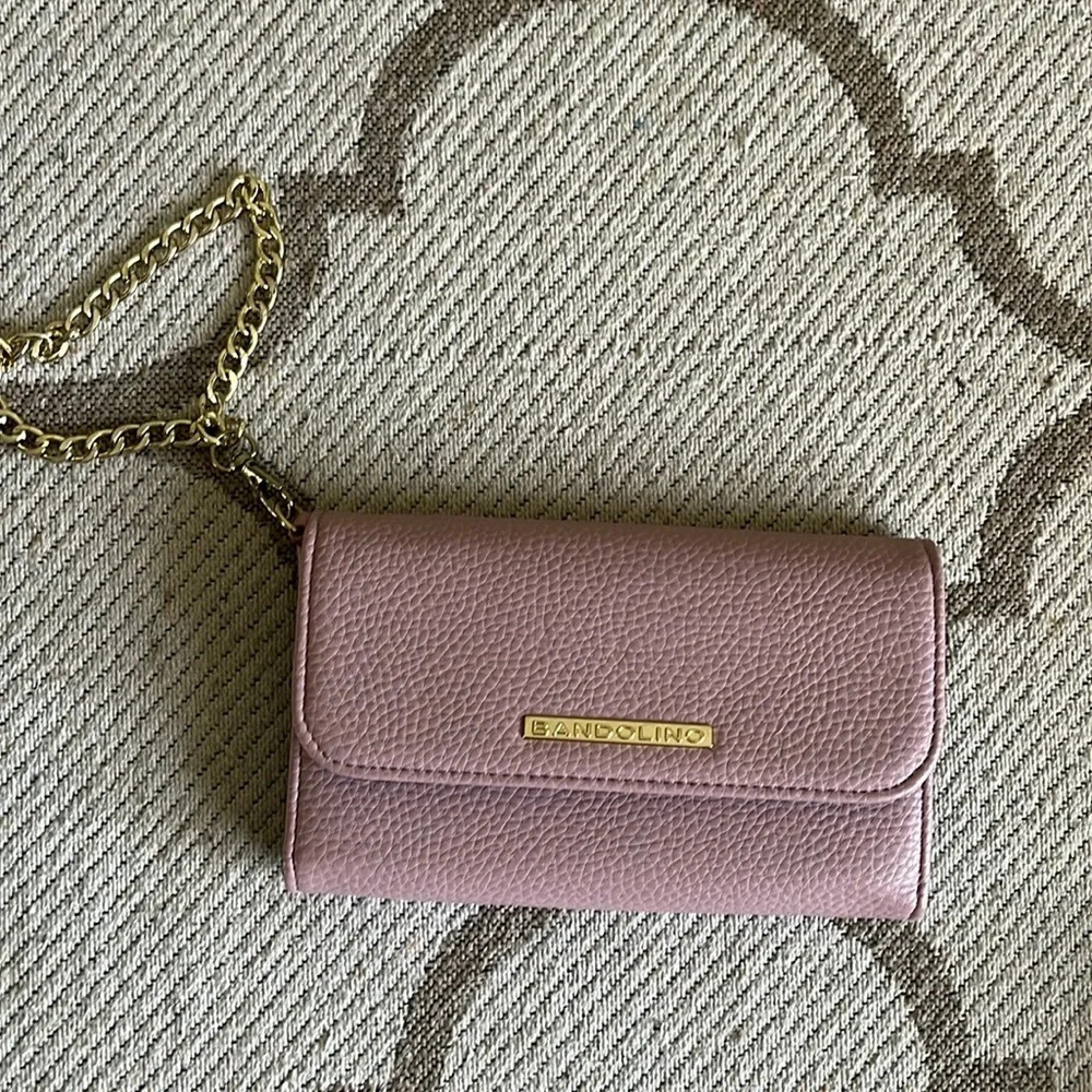 Bandolino chain link wristlet tri fold pink wallet